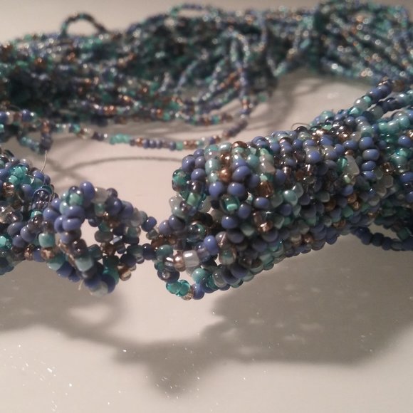 Vintage Multi strand Blue Turquoise Beads Necklace - Picture 4 of 4